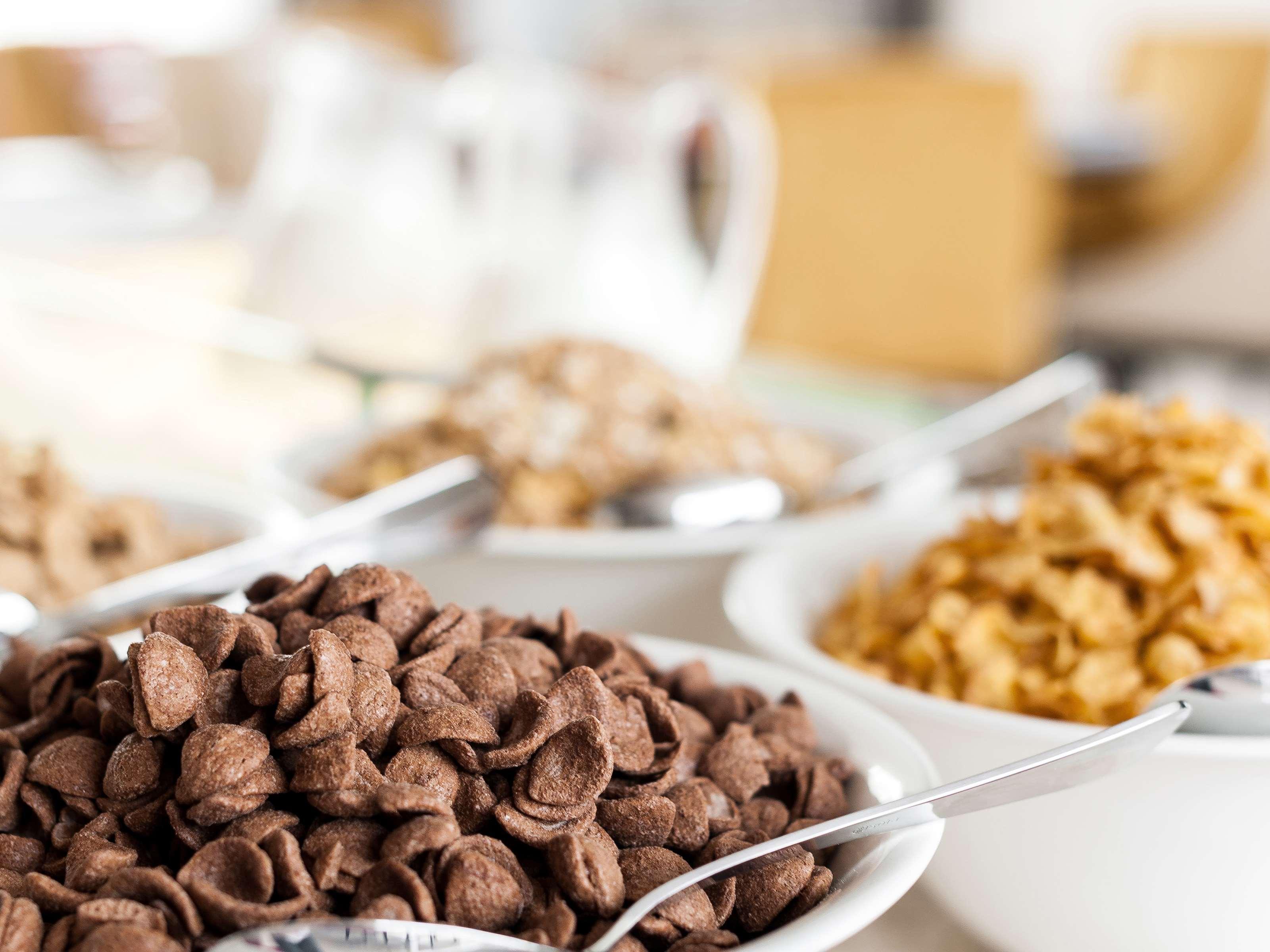Hyatt Place Gurgaon Udyog Vihar Extérieur photo Chocolate cereal