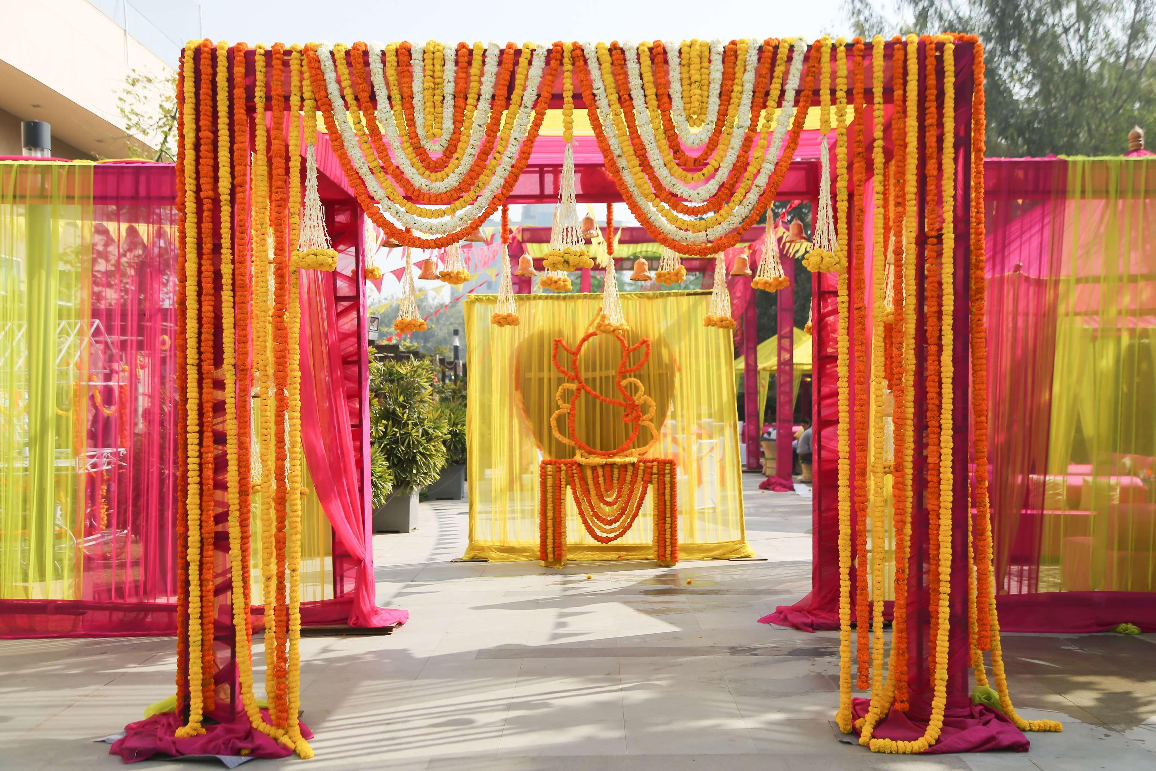 Hyatt Place Gurgaon Udyog Vihar Extérieur photo A traditional Indian wedding mandap