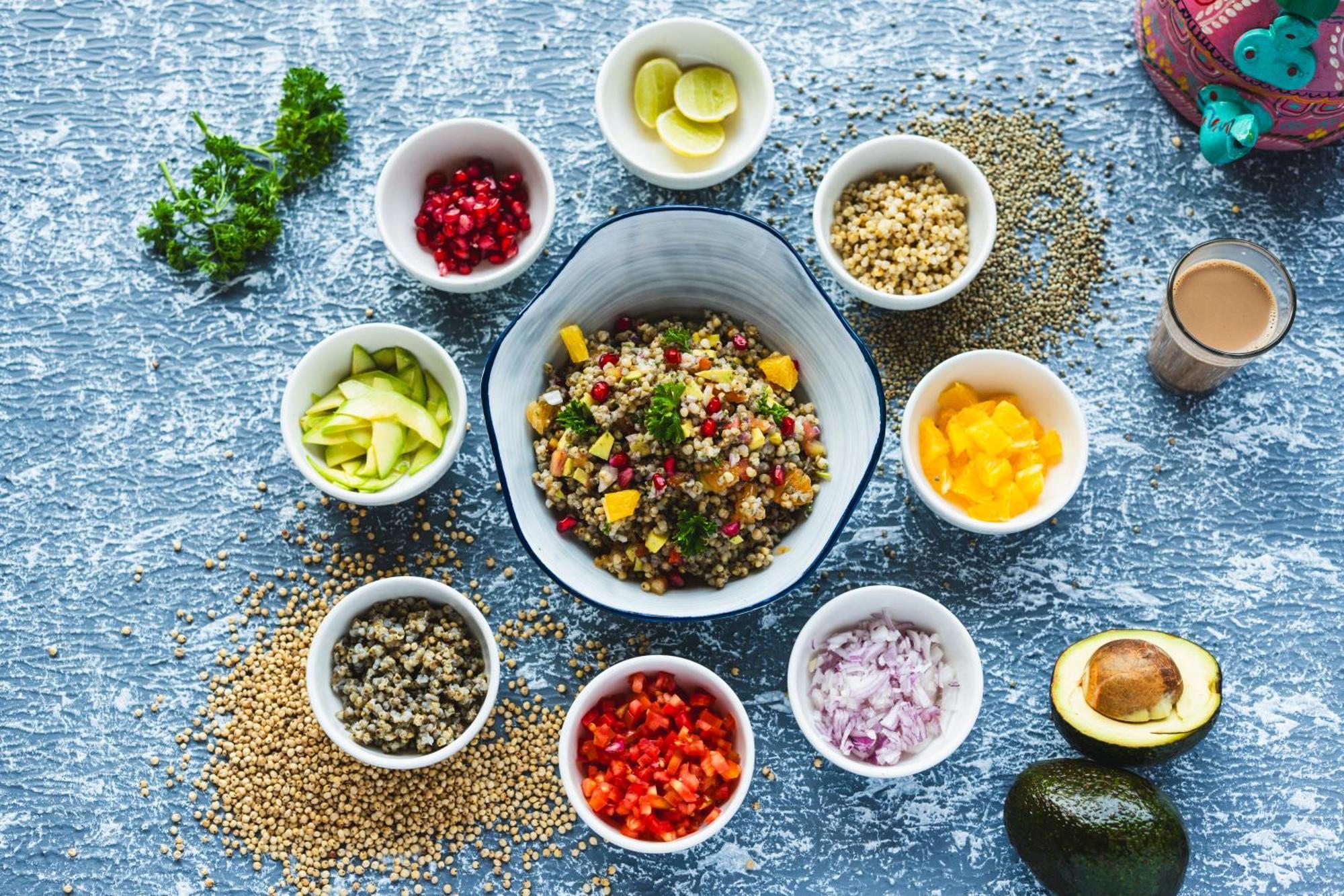 Hyatt Place Gurgaon Udyog Vihar Extérieur photo Quinoa salad